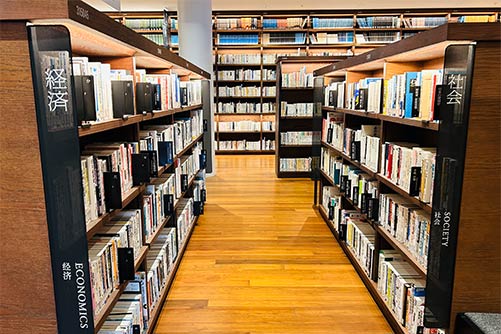 和歌山市民図書館