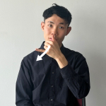「得意」の手話をしている人の写真